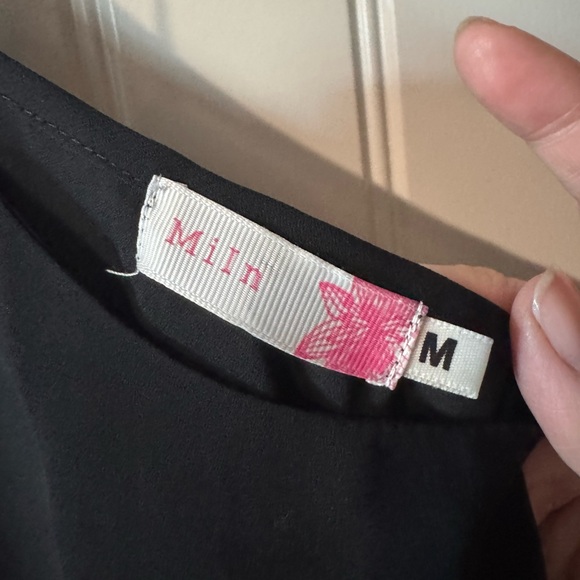 3/for $10 🍒 - *NWOT* Racerback Black Halter Top with Accented Necline (Medium) - Picture 4 of 7